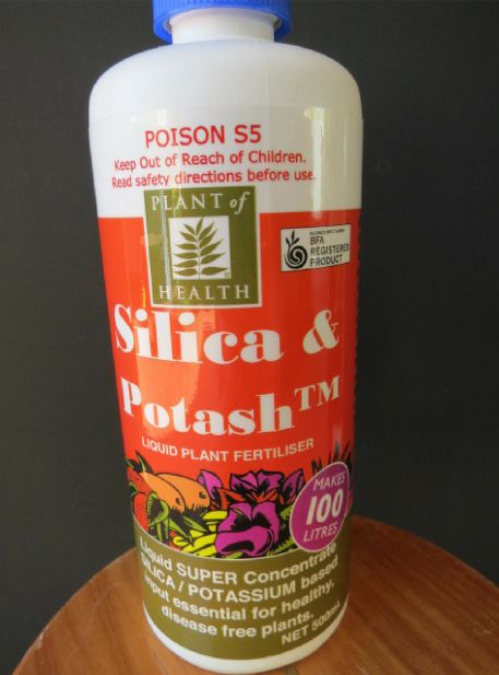 Silica & Potash 500ml a bottle of fertiliser